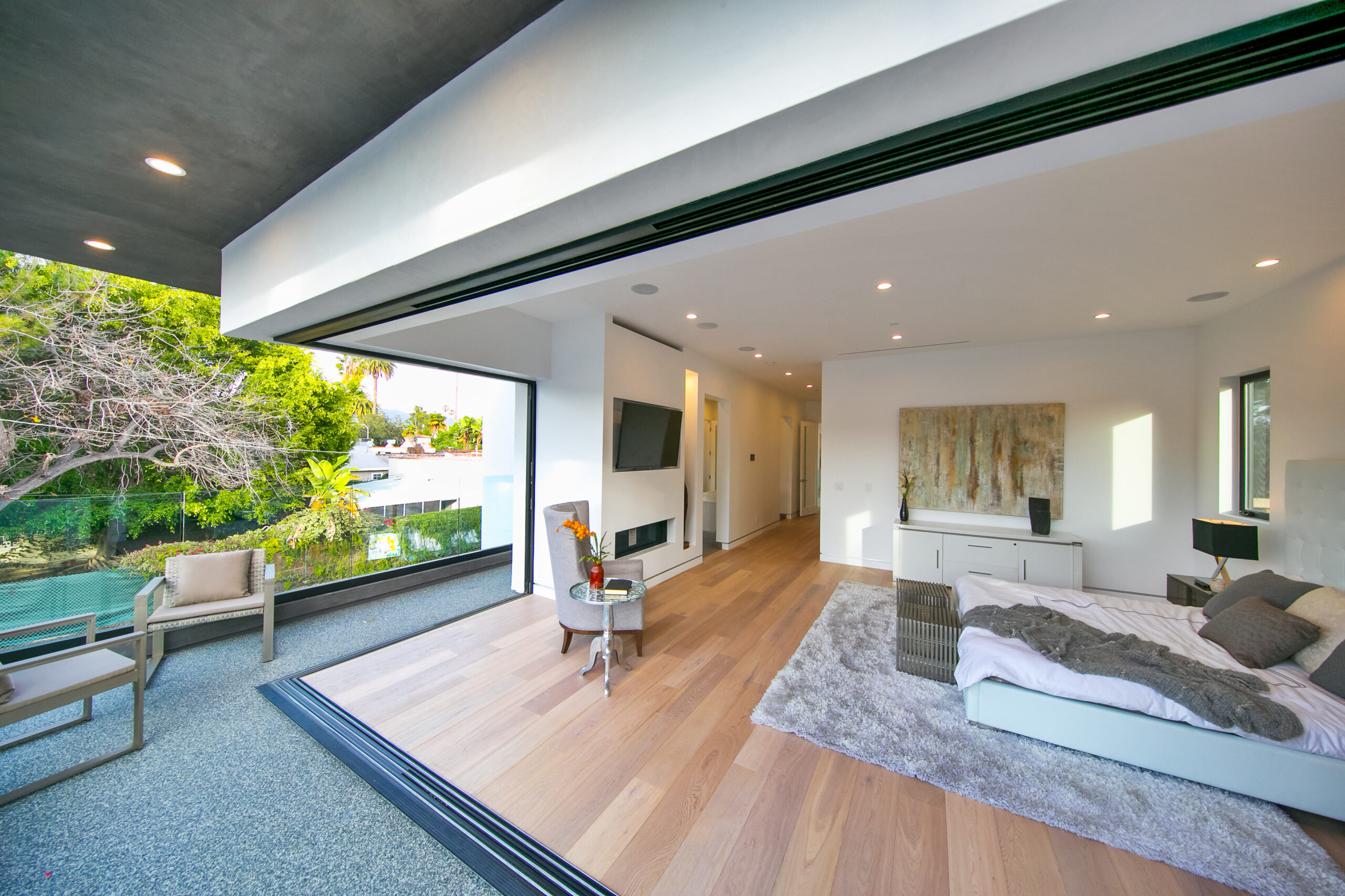 Gallery 18